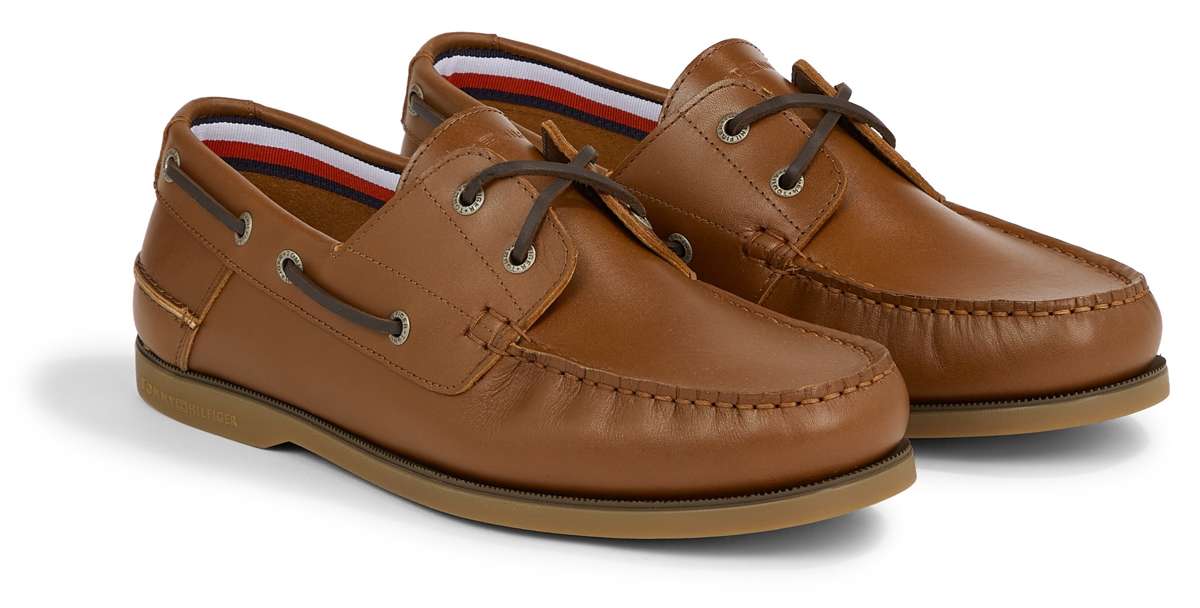 Топсайдеры с модными деталями»TH BOAT SHOE CORE LEATHER«