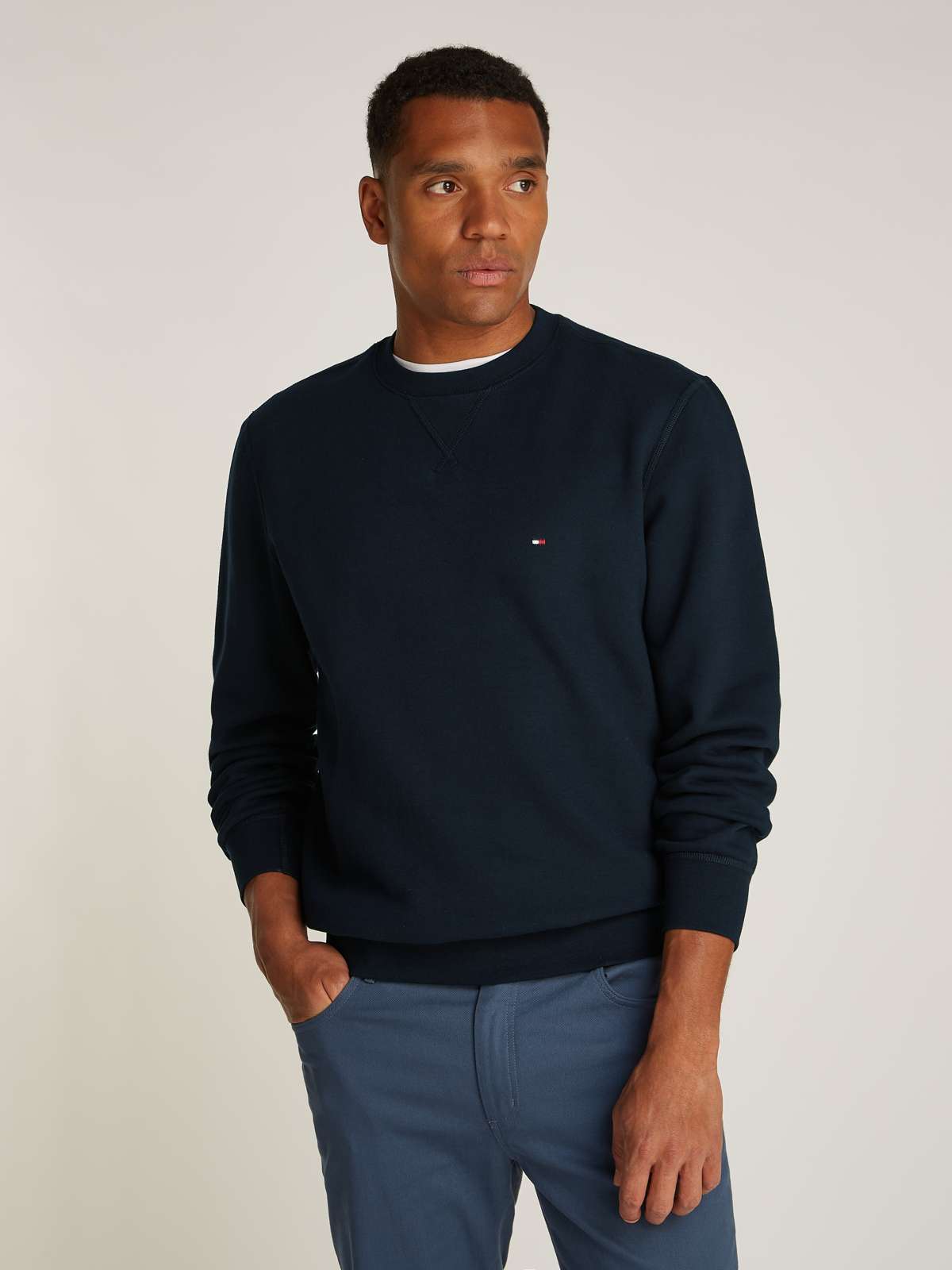 Толстовка с вышивкой логотипа Tommy Hilfiger»ESSENTIAL FLEECE CREWNECK«