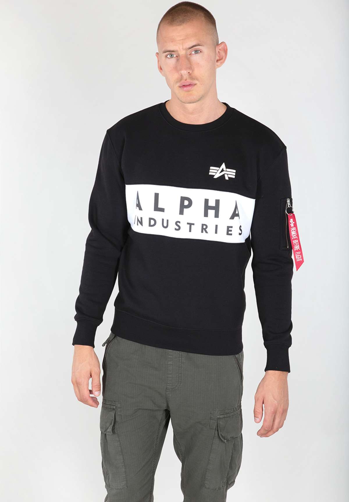 Свитера»Men - Sweatshirts Block Logo Sweater«