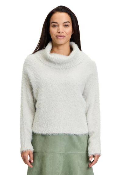 Вязаный свитер Strickpullover mit Turtle Neck