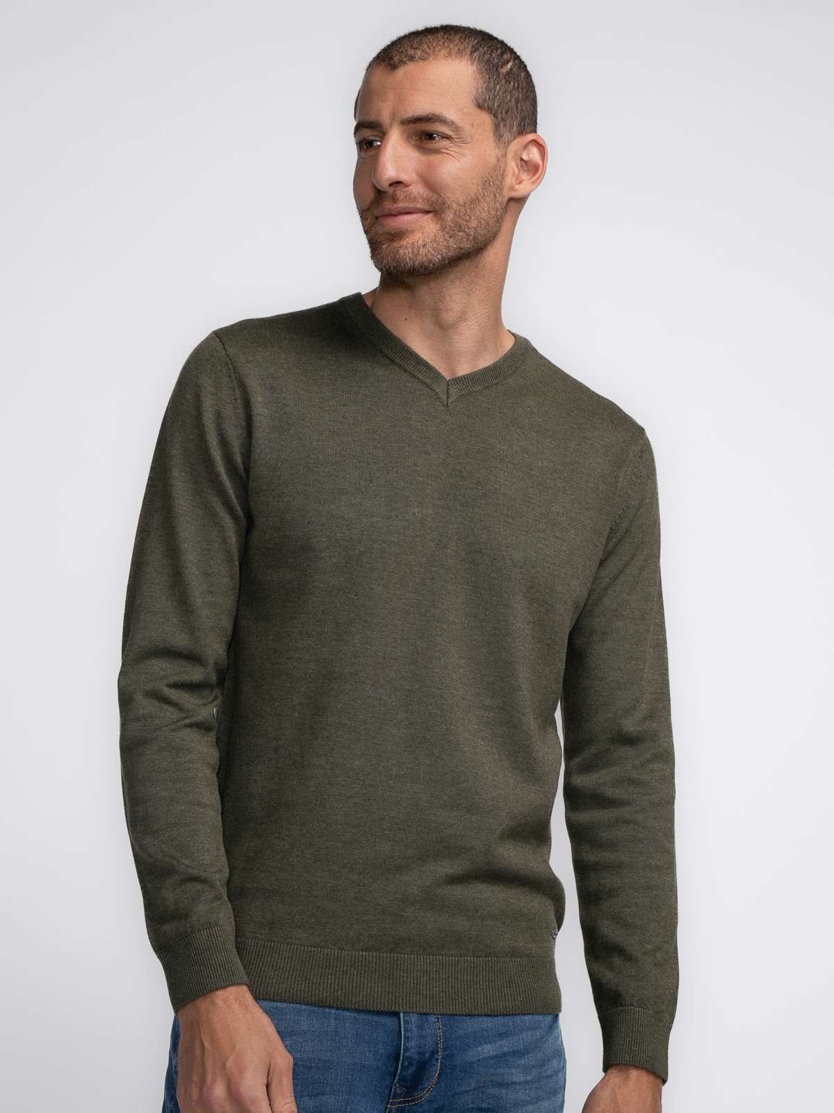 свитер с V-образным вырезом»Men Knitwear V-Neck Basic«