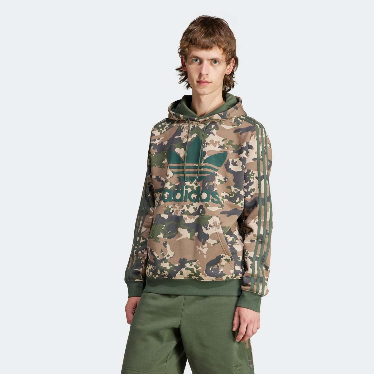 Толстовка с капюшоном»GRAPHICS CAMO HOODIE«