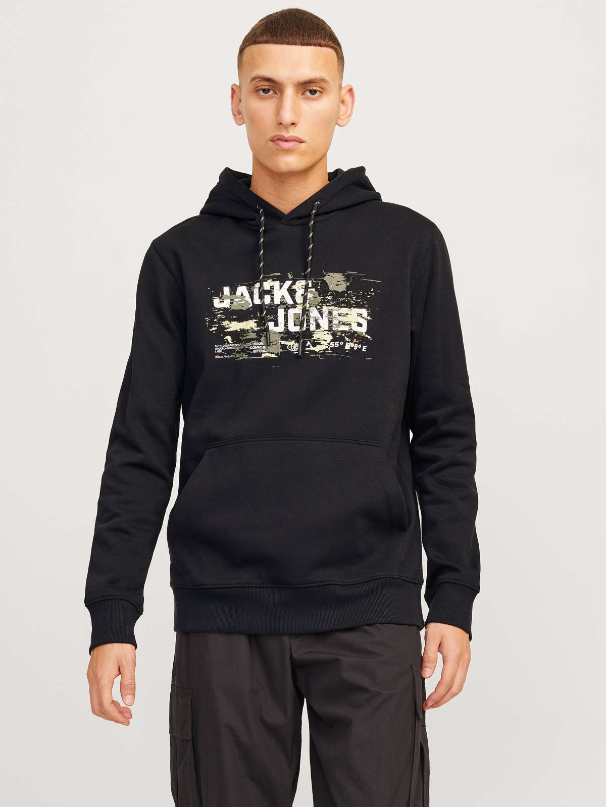 Толстовка с капюшоном»JCOOUTDOOR LOGO SWEAT HOOD SN«