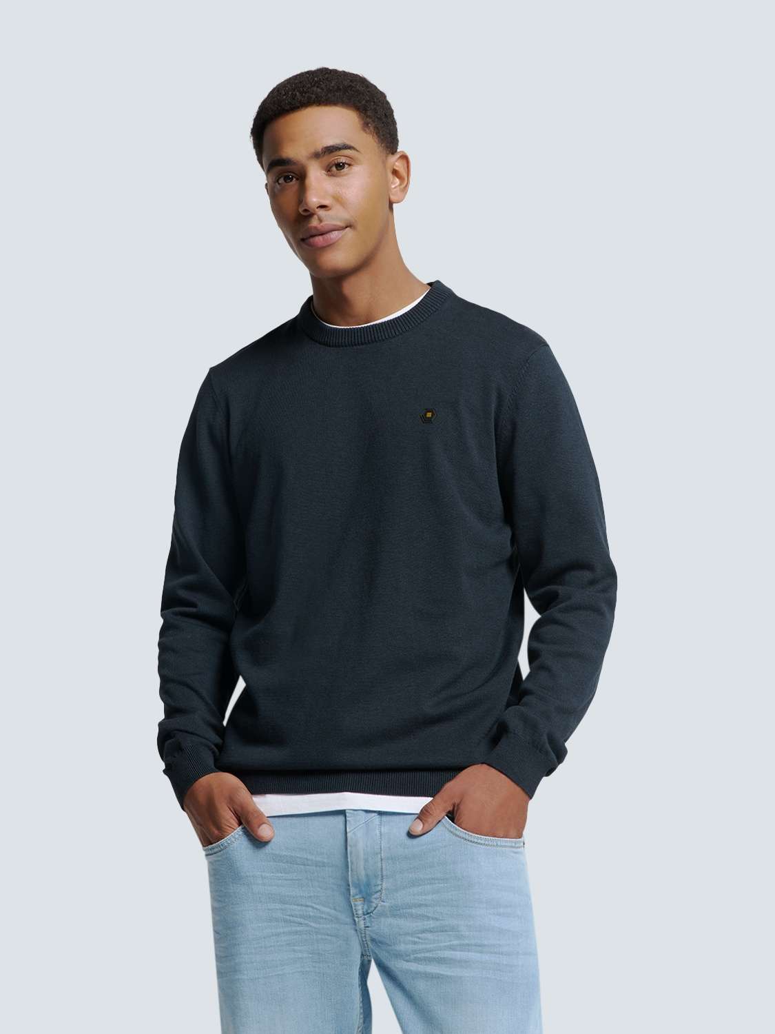 Свитер с круглым вырезом»No Excess Zweifarbiger Pullover von Timeless Basics«