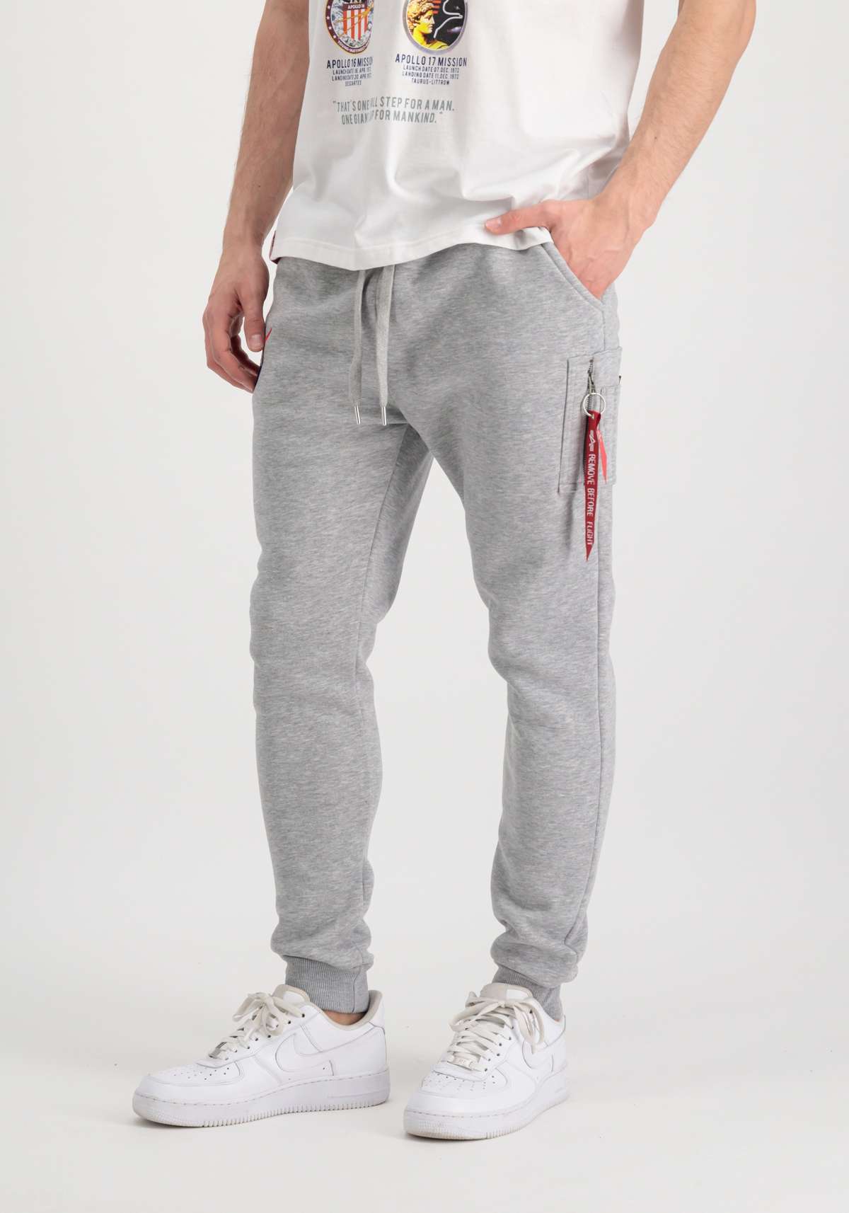 Спортивные штаны»Men - Jogger NASA Cargo Sweat Jogger«