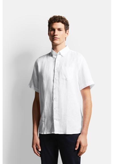 Рубашка с коротким рукавом, изготовлена из 100% льна.