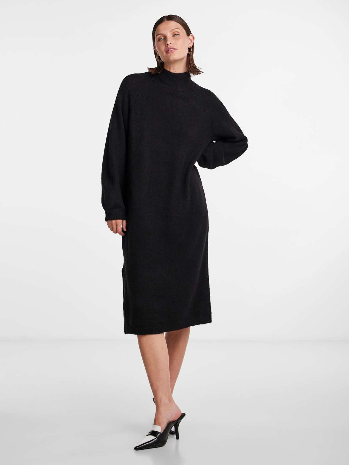 Трикотажное платье »YASBALIS LS FUNNEL KNIT DRESS S. NOOS«