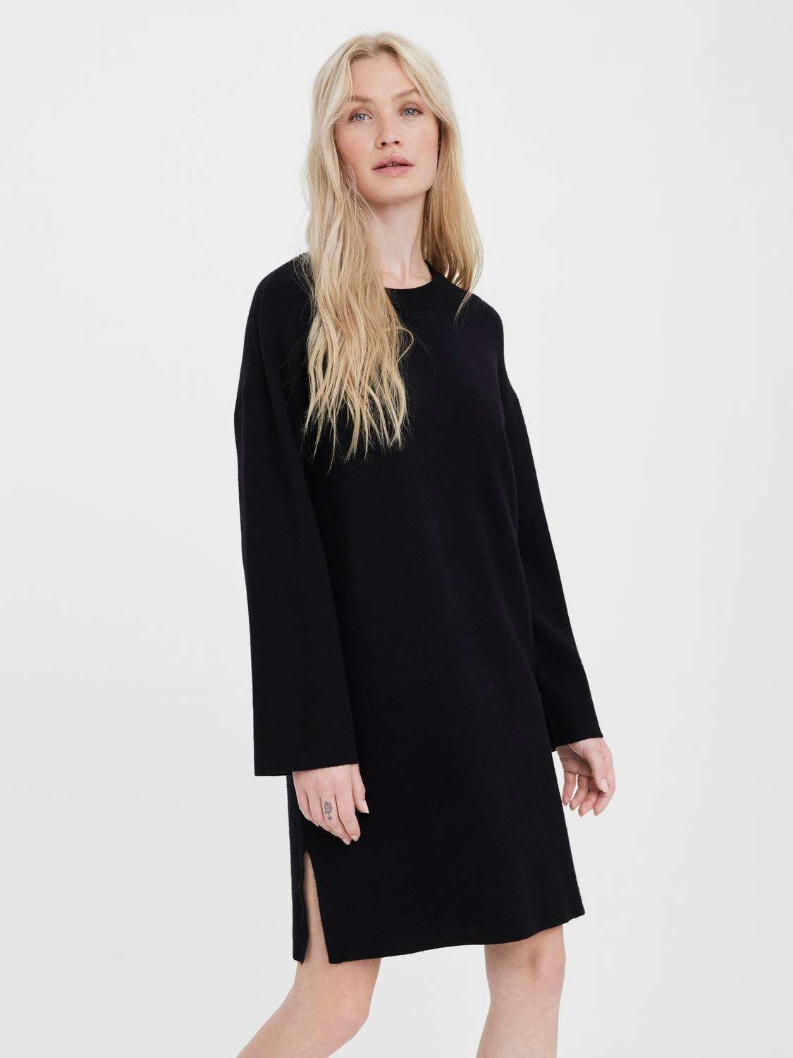 Трикотажное платье »VMGOLDNEEDLE WIDE LS ONCK DRESS REP LCS«