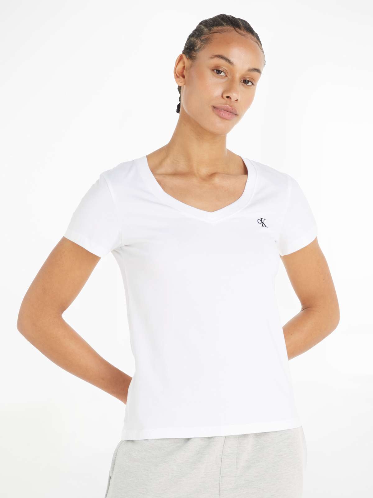 Футболка с маленькой вышивкой логотипа Calvin Klein на... »CK EMBROIDERY STRETCH V-NECK«