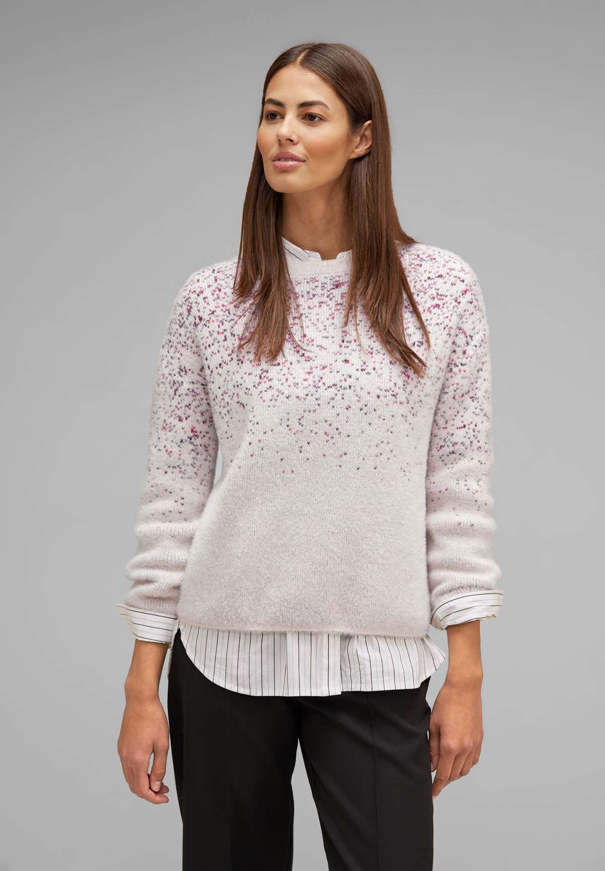 Вязаный свитер, цветовой градиент с точечным узором