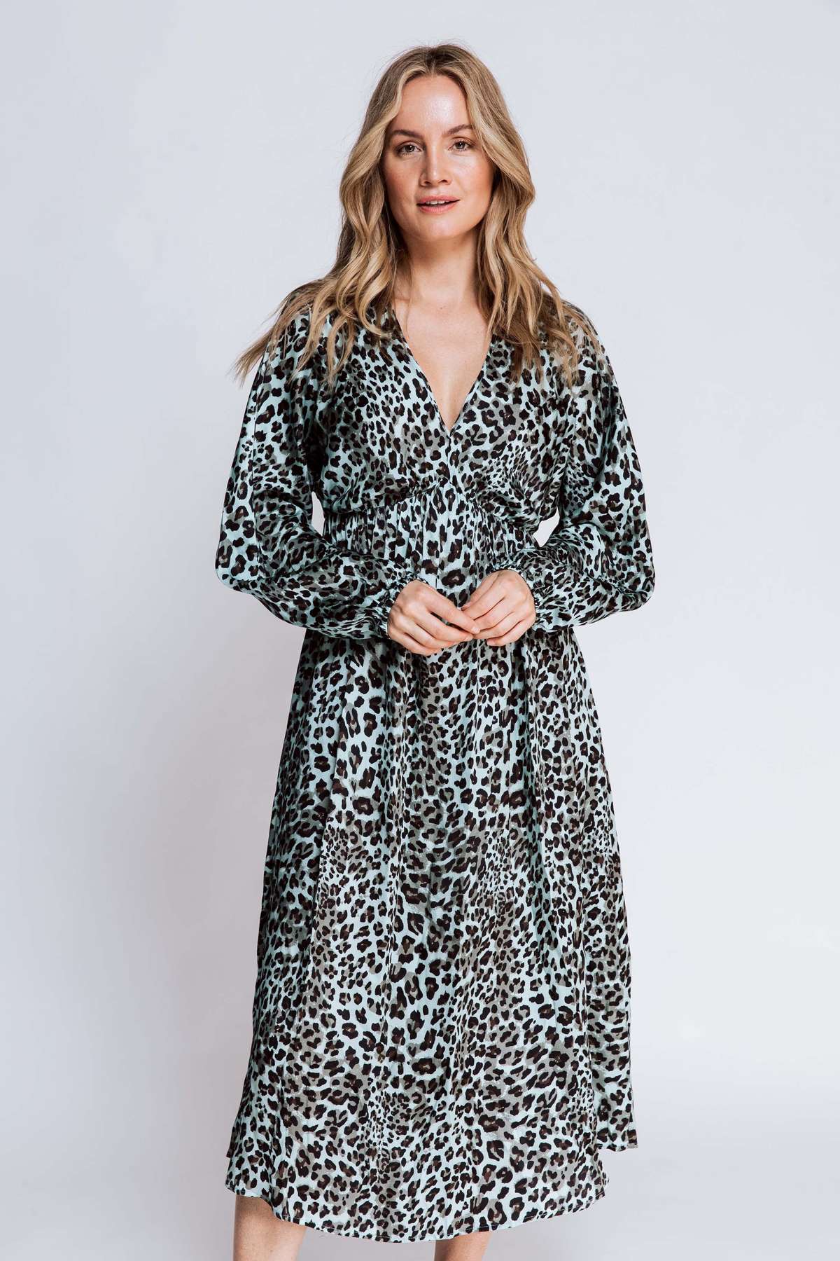Платье-блузка с леопардовым принтом
