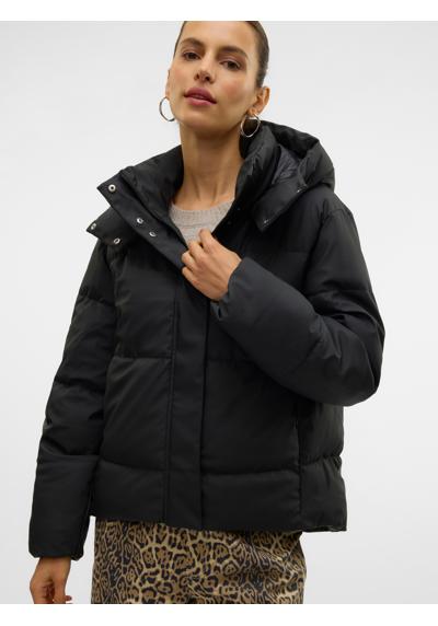 Стеганая куртка с капюшоном »VMGRETAKYLIE SHORT COATED JACKET NOOS«