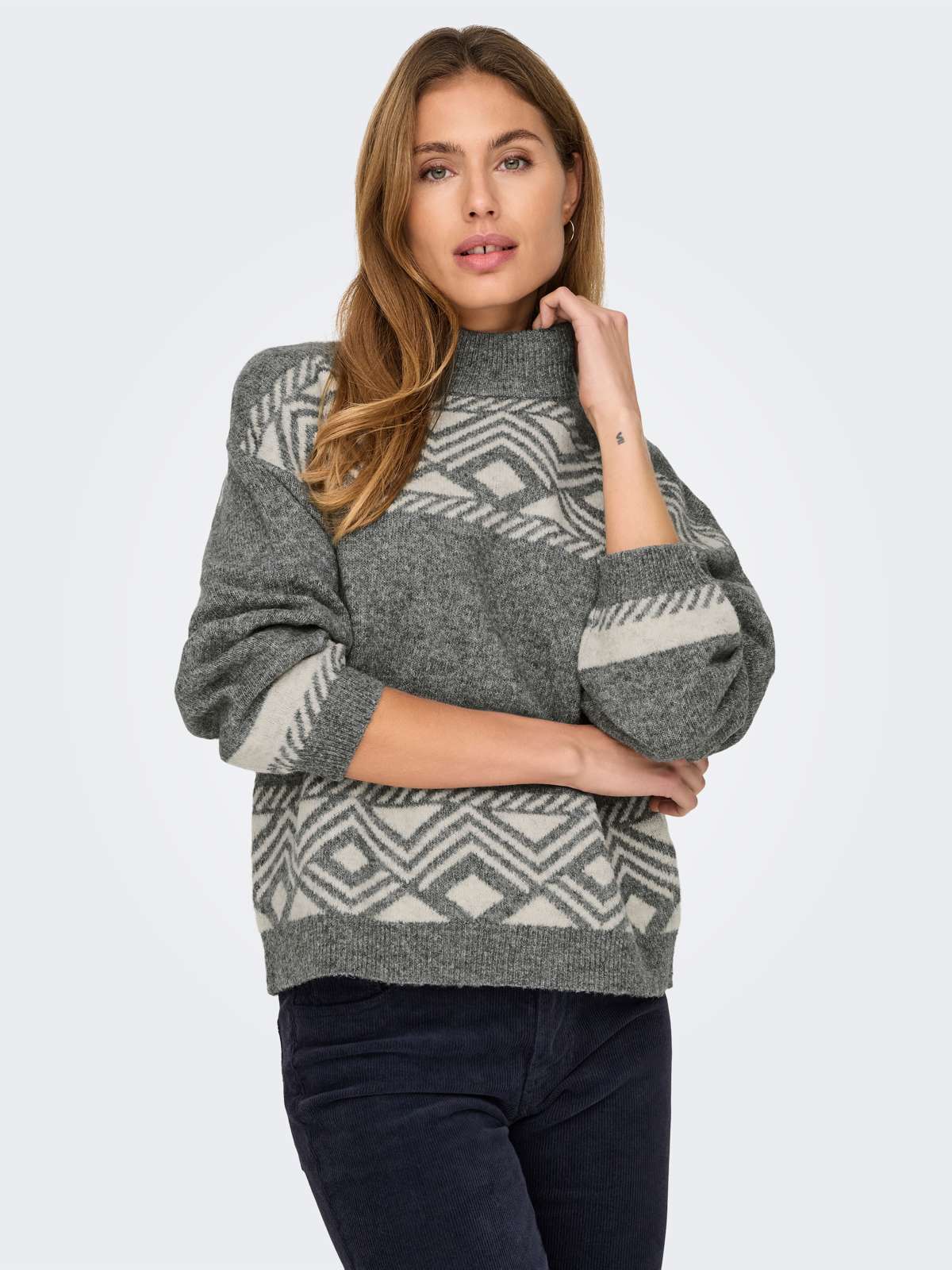 Свитер с воротником-стойкой ONLVICTORIA L/S PULLOVER KNT NOOS