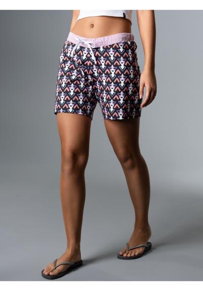 Бермуды TRIGEMA Shorts mit raffiniertem Design