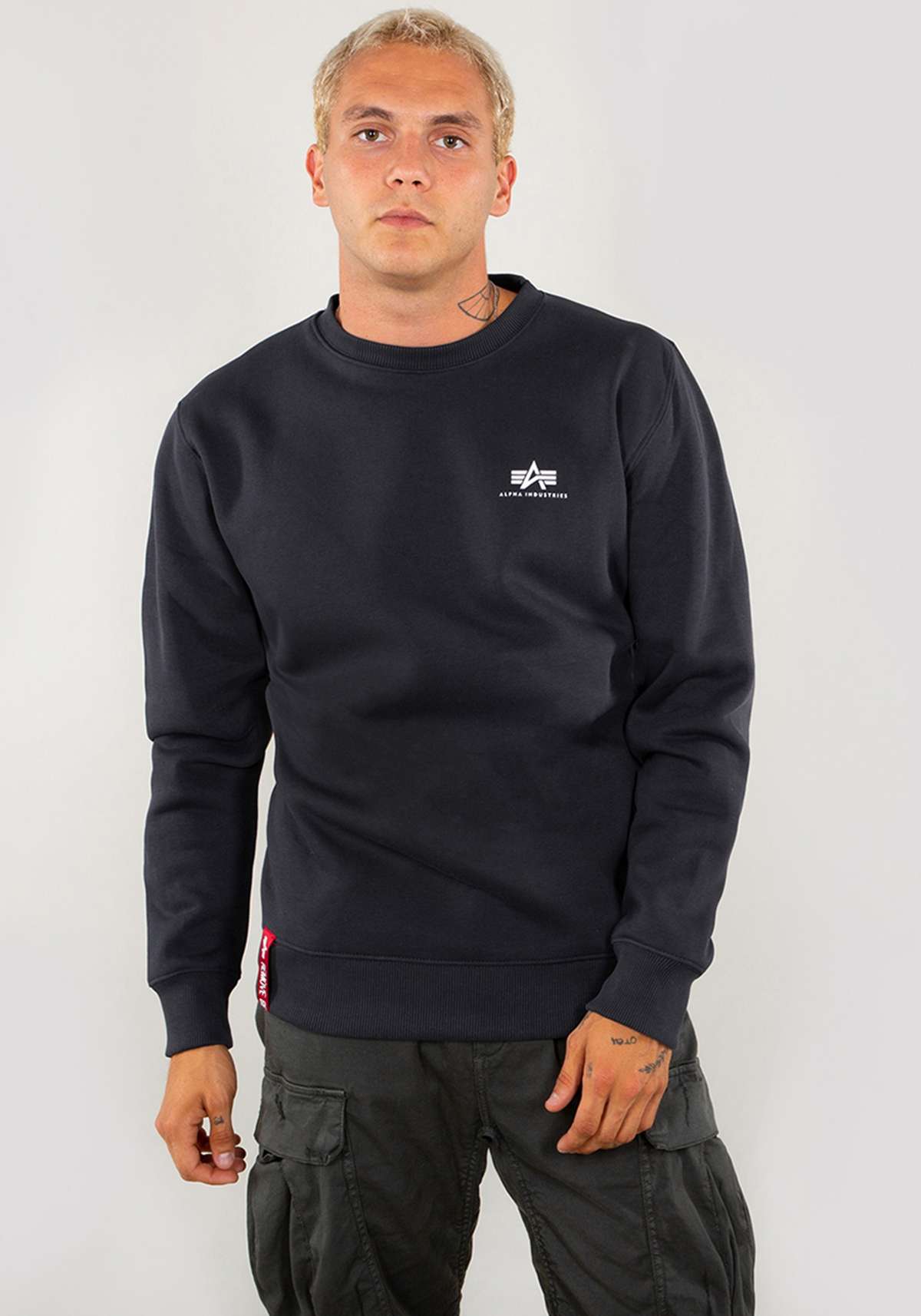 Свитера Men - Sweatshirts Basic Sweater Small Logo