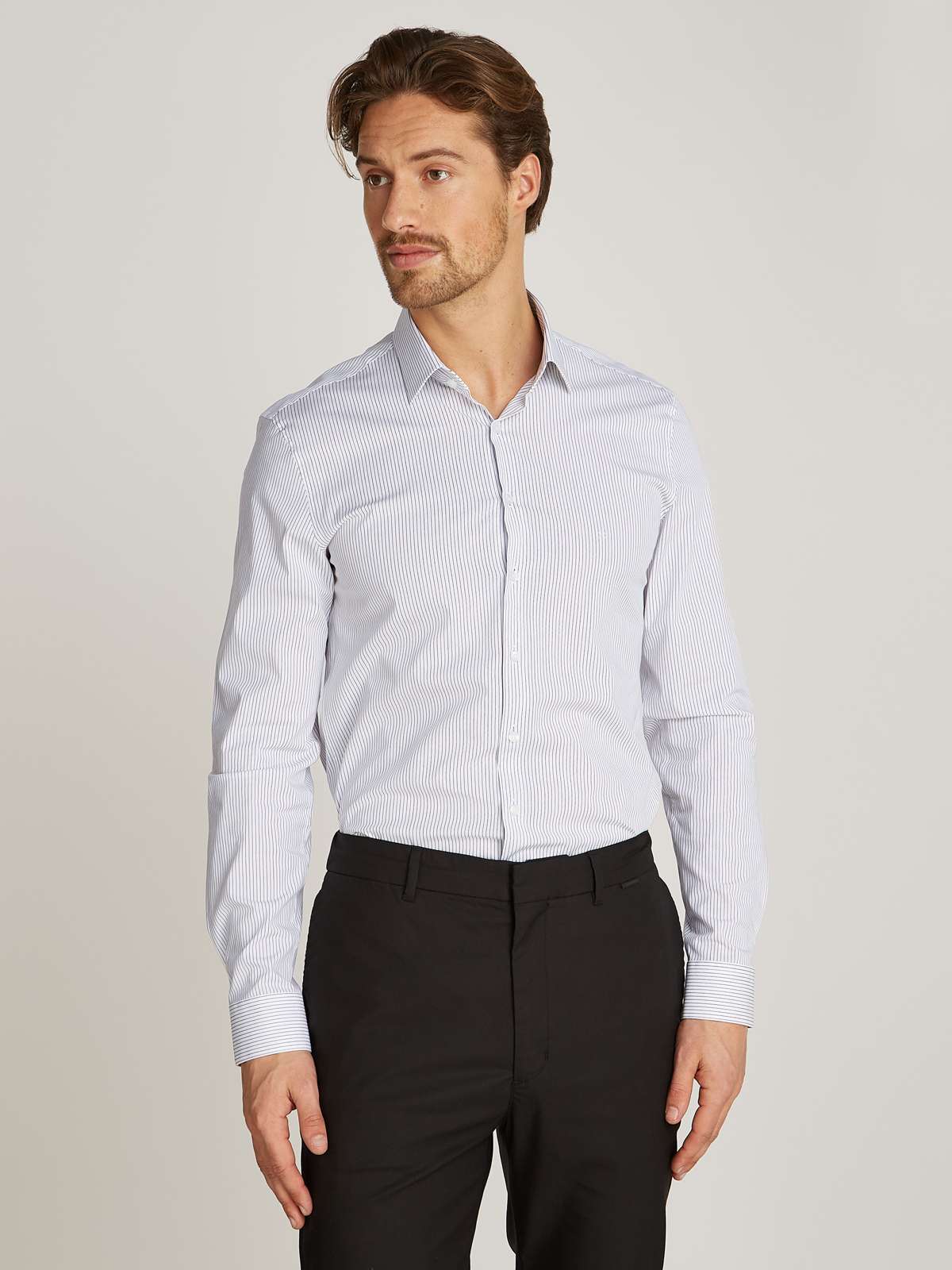 Рубашка с длинными рукавами и жестким эффектом»POPLIN STRIPE SLIM SHIRT«