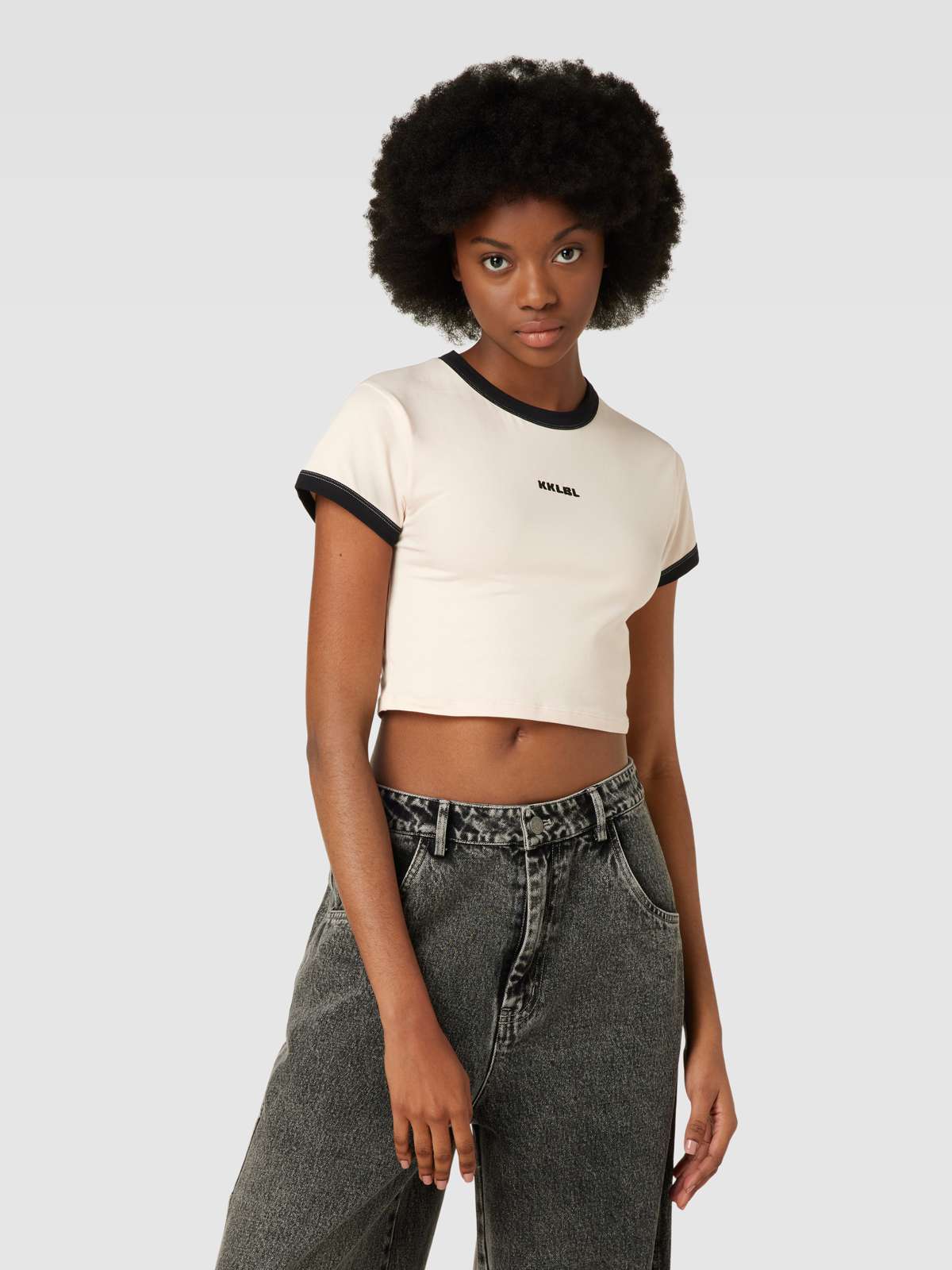 Crop Top mit Label-Detail