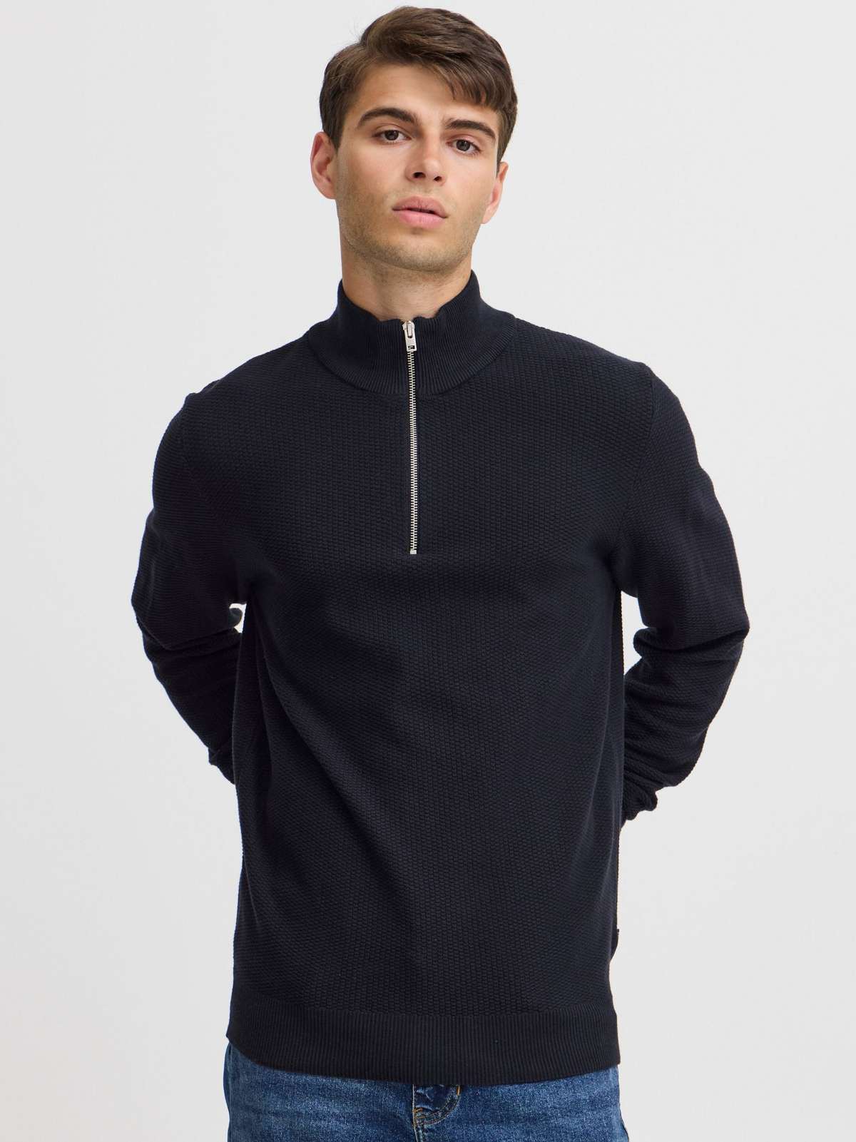 Тройер CFKARL 0160 structured halfzip knit