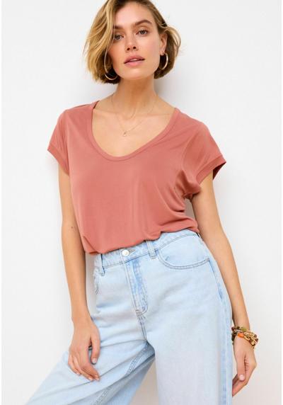 Футболка PREMIUM RICH SCOOP NECK -REGULAR FIT