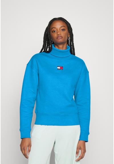 Кофта CROP BADGE TURTLENECK