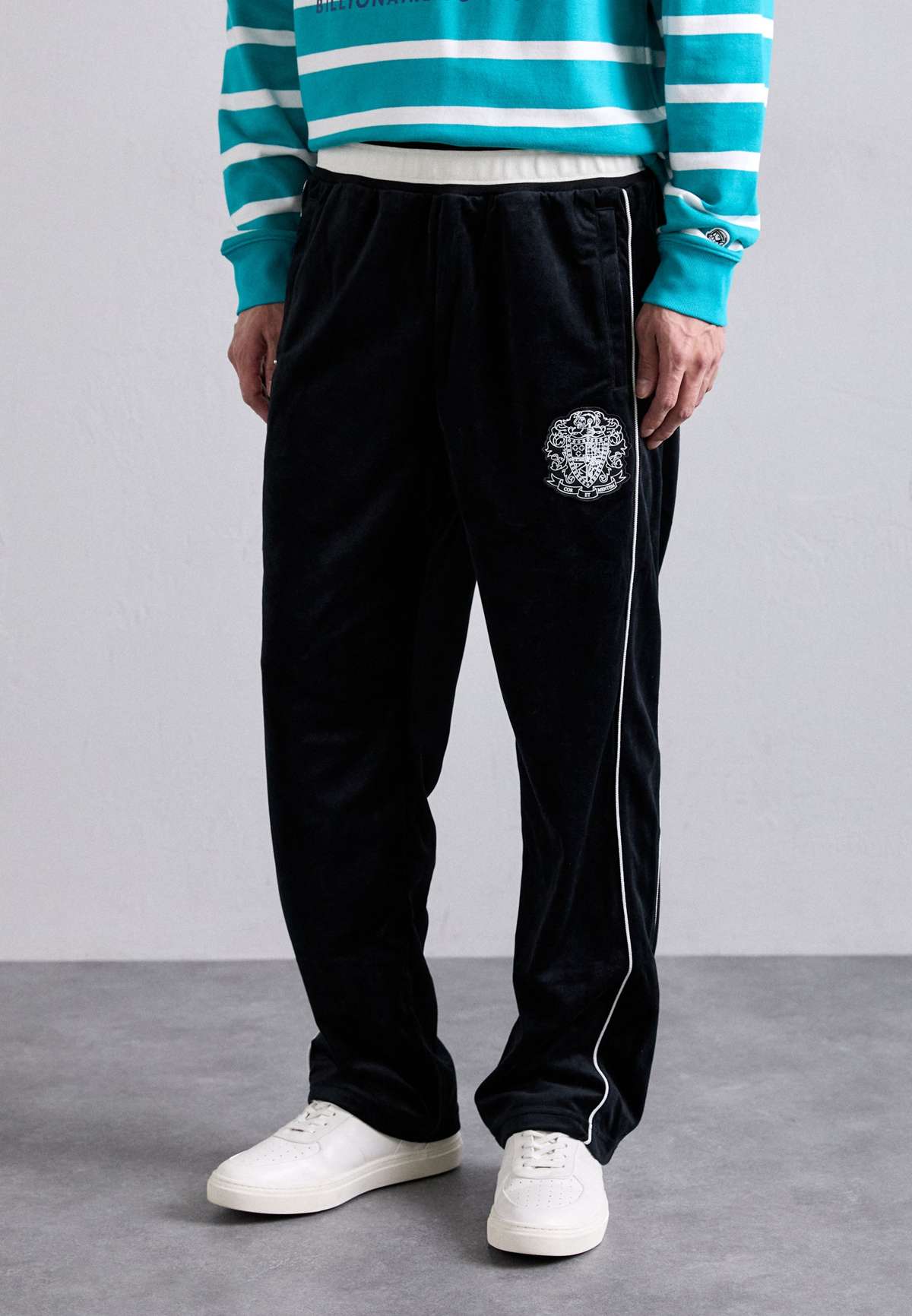 Брюки TRACK PANT