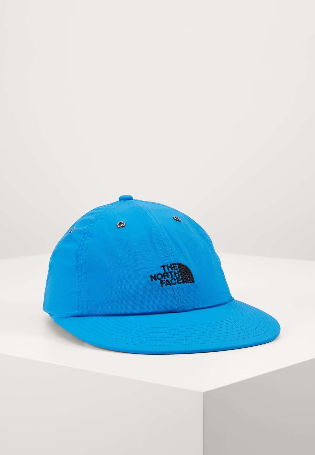 Кепка THROWBACK TECH HAT