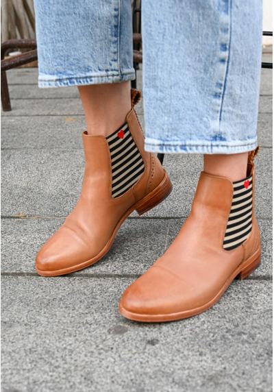 Полусапожки CHELSEA BOOT SUVI MIT STREIFEN UND HERZCHEN