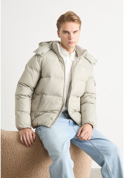 Пуховая куртка ESSENTIALS JACKET