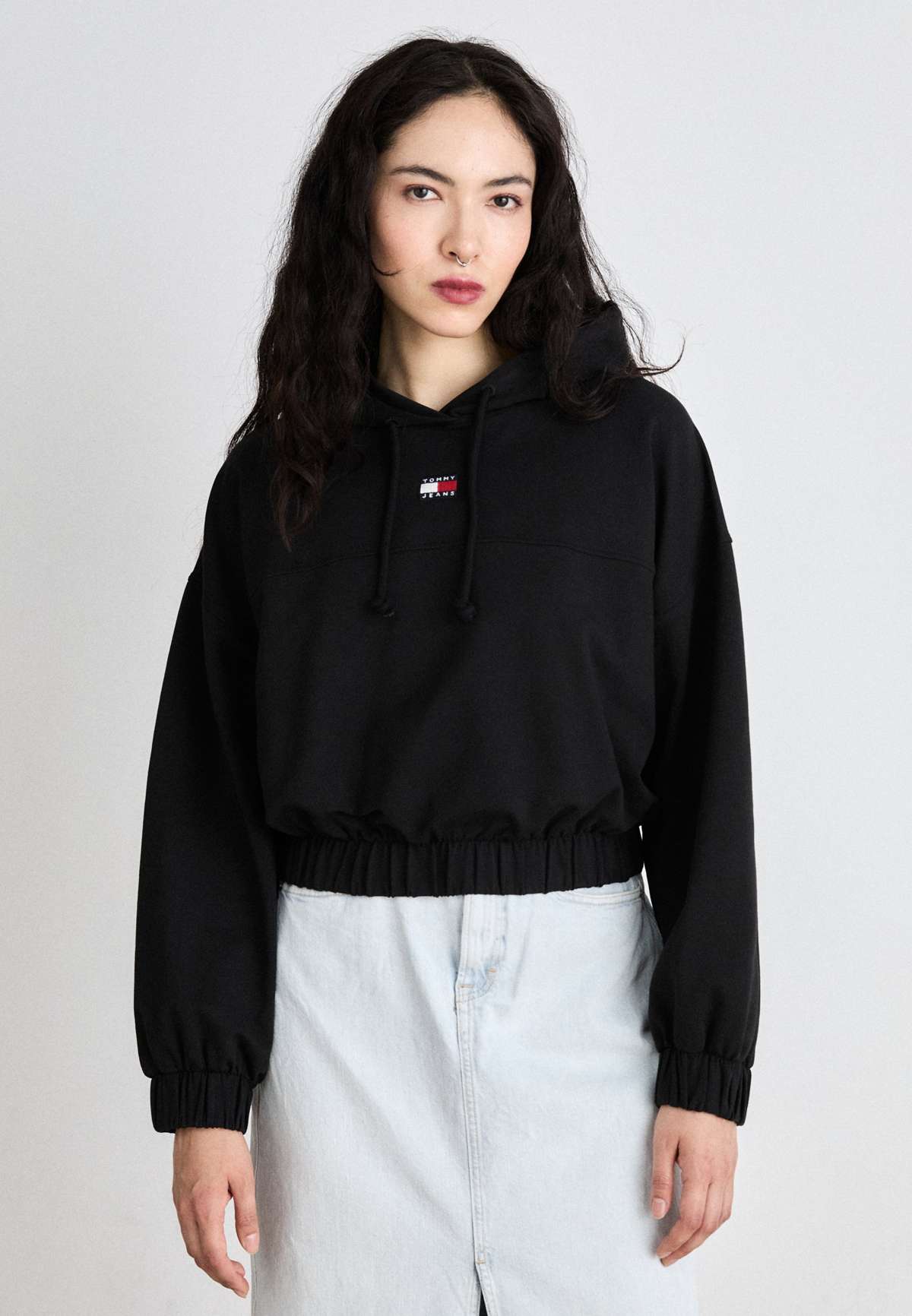 Кофта ELASTICATED BADGE HOODIE