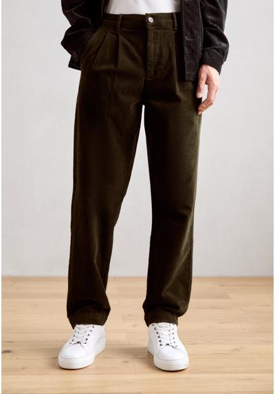 Брюки WIDE FIT PANTS