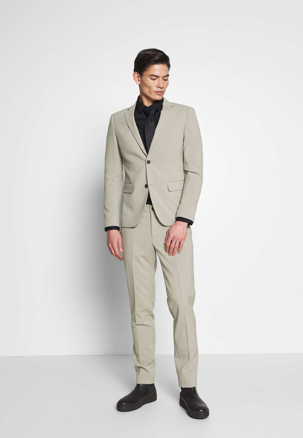 Костюм SLIM FIT PLAIN MENS SUIT