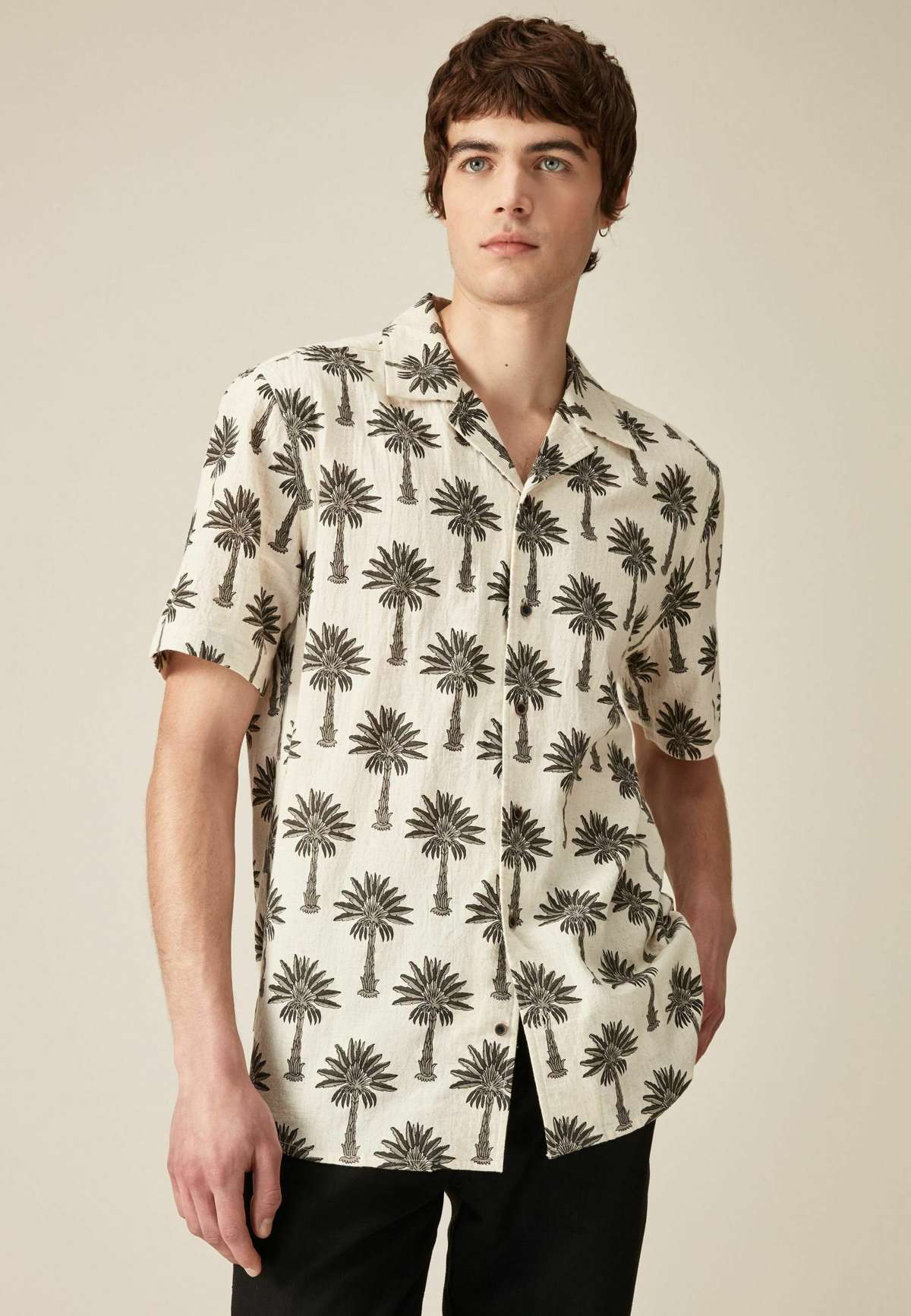 Джинсы PALM TREE PRINTED SHORT SLEEVE WITH CUBAN COLLAR