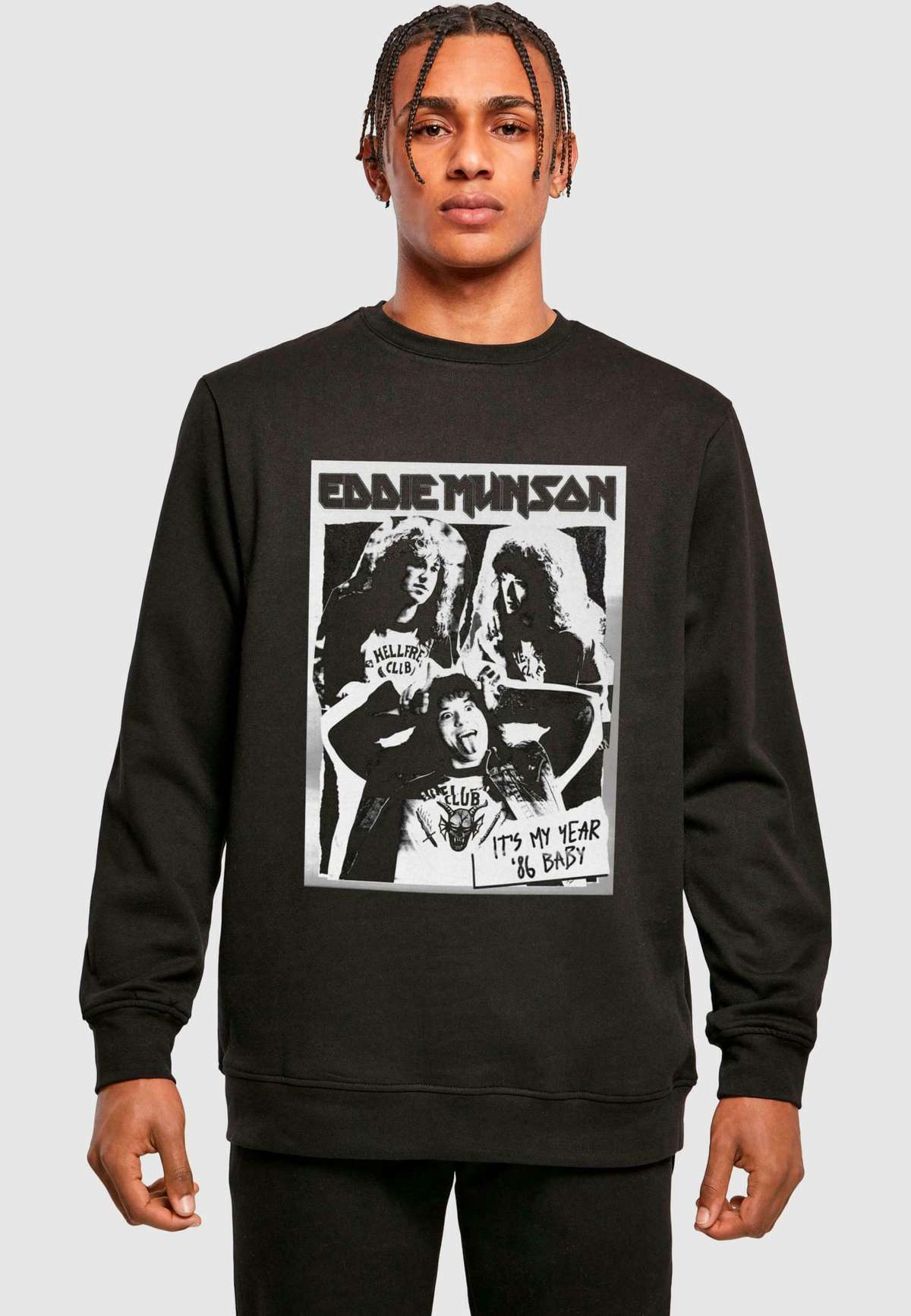 STRANGER THINGS EDDIE MUNSON ITS MY YEAR POSTER CREWNECK Sweatshirt STRANGER THINGS ABSOLUTE CULT ABL22S0OY Q11 LeCatalog.RU