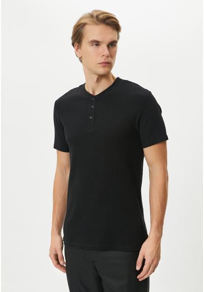 Футболка BUTTONED SHORT SLEEVE TEXTURED.