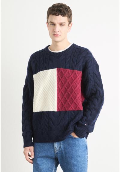 Пуловер FLAG SWEATER