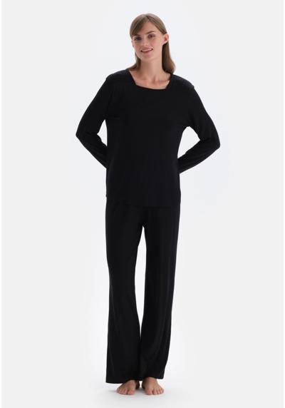 Ночное белье LONG SLEEVE BOAT NECK REGULAR T-SHIRT & TROUSERS PYJAMA SET