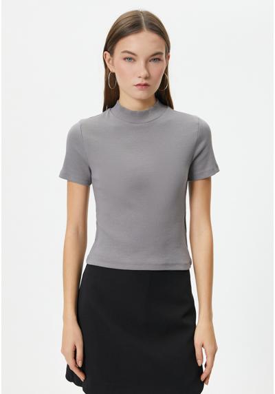 Футболка TURTLE NECK CROP SHORT SLEEVE