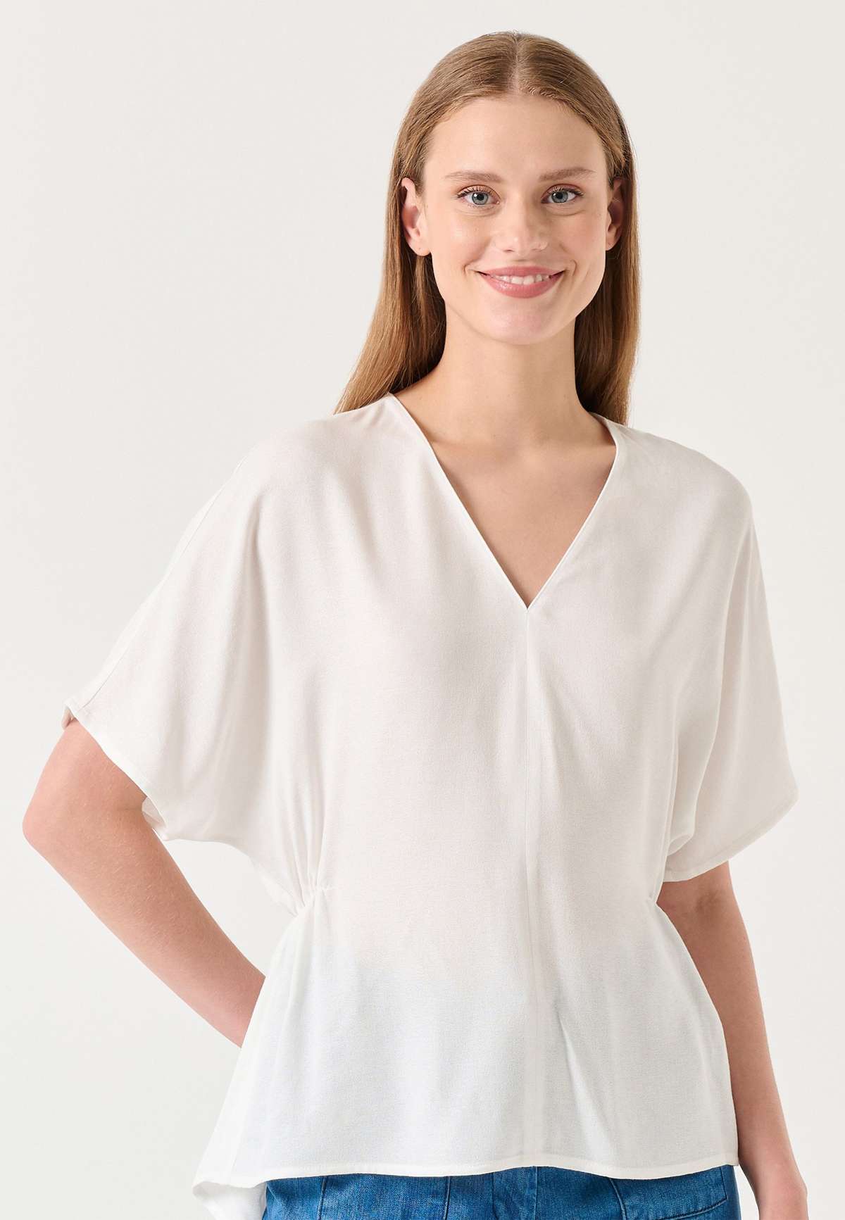 Блузка V NECK SHORT SLEEVED BLOUSE