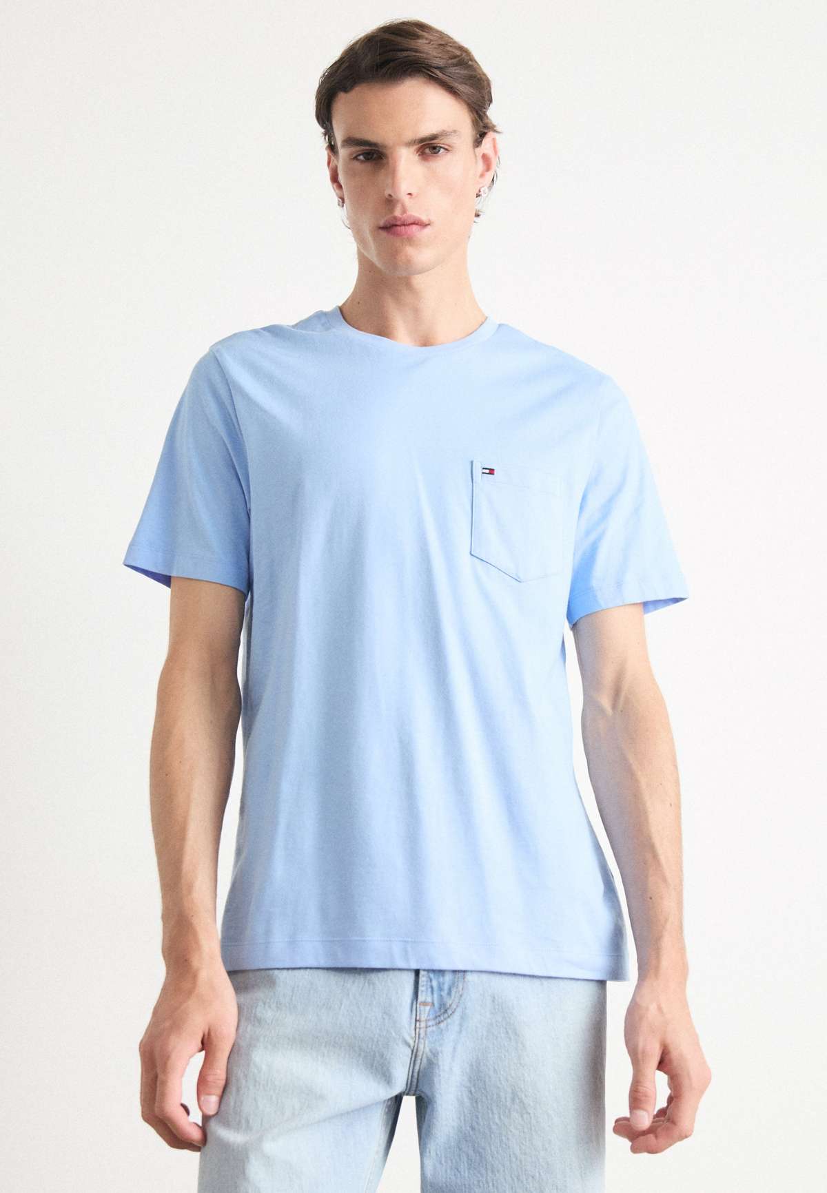 Футболка ESSENTIAL POCKET TEE