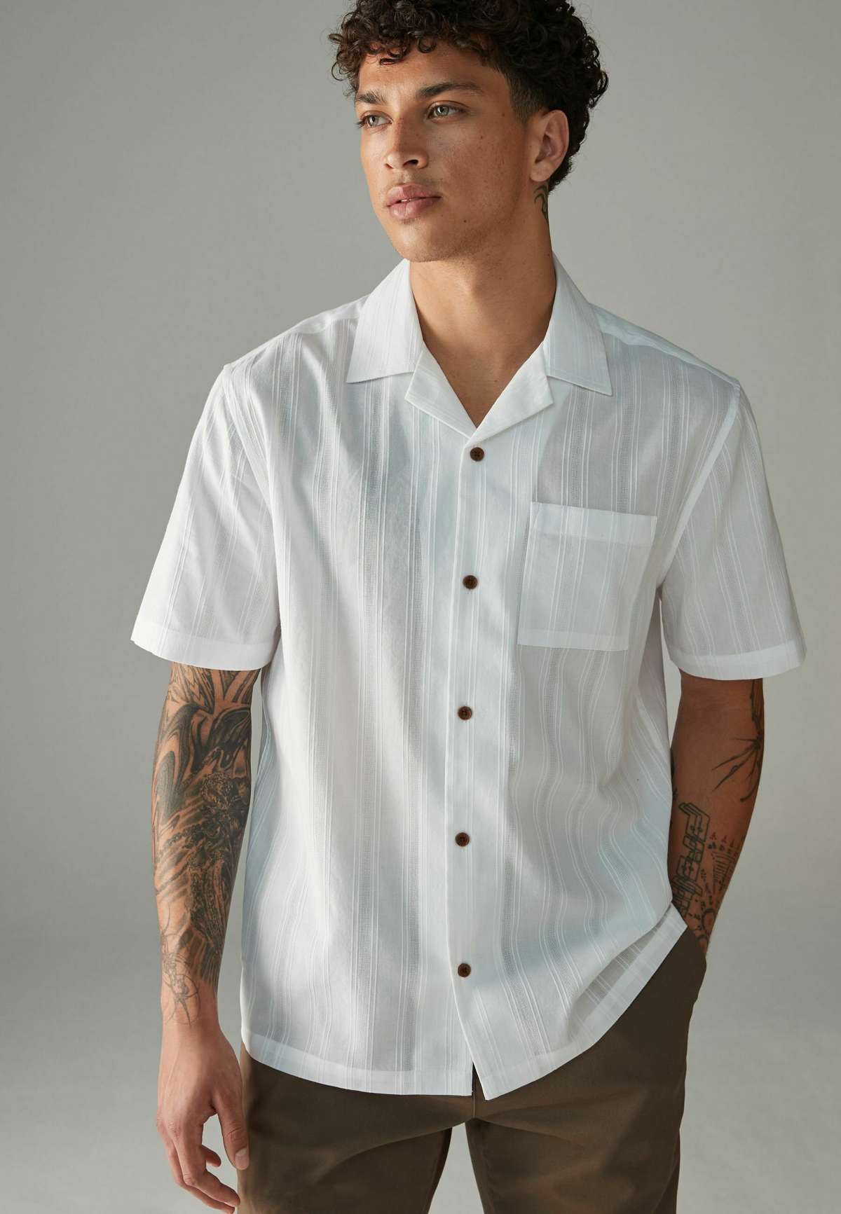 Рубашка TEXTURED SEERSUCKER SHORT SLEEVE REGULAR FIT