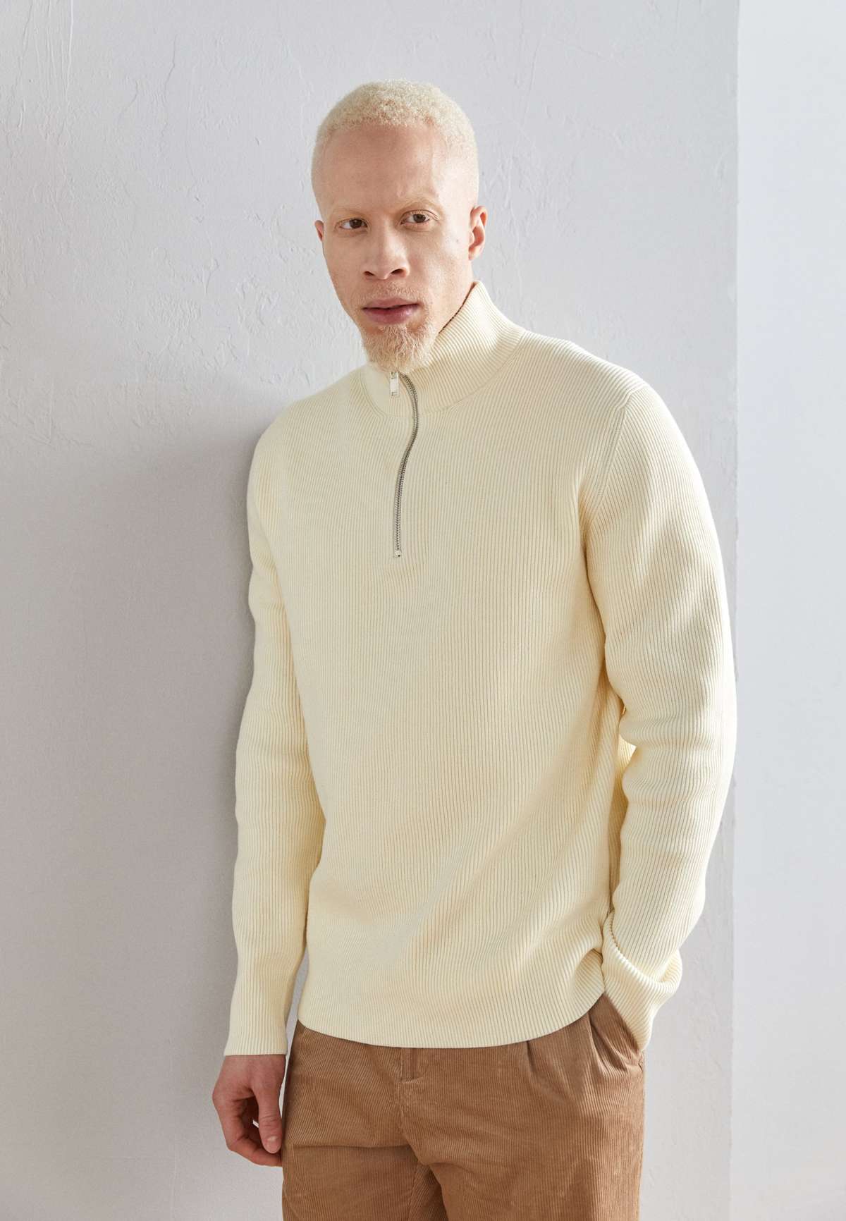 Пуловер HALF ZIP