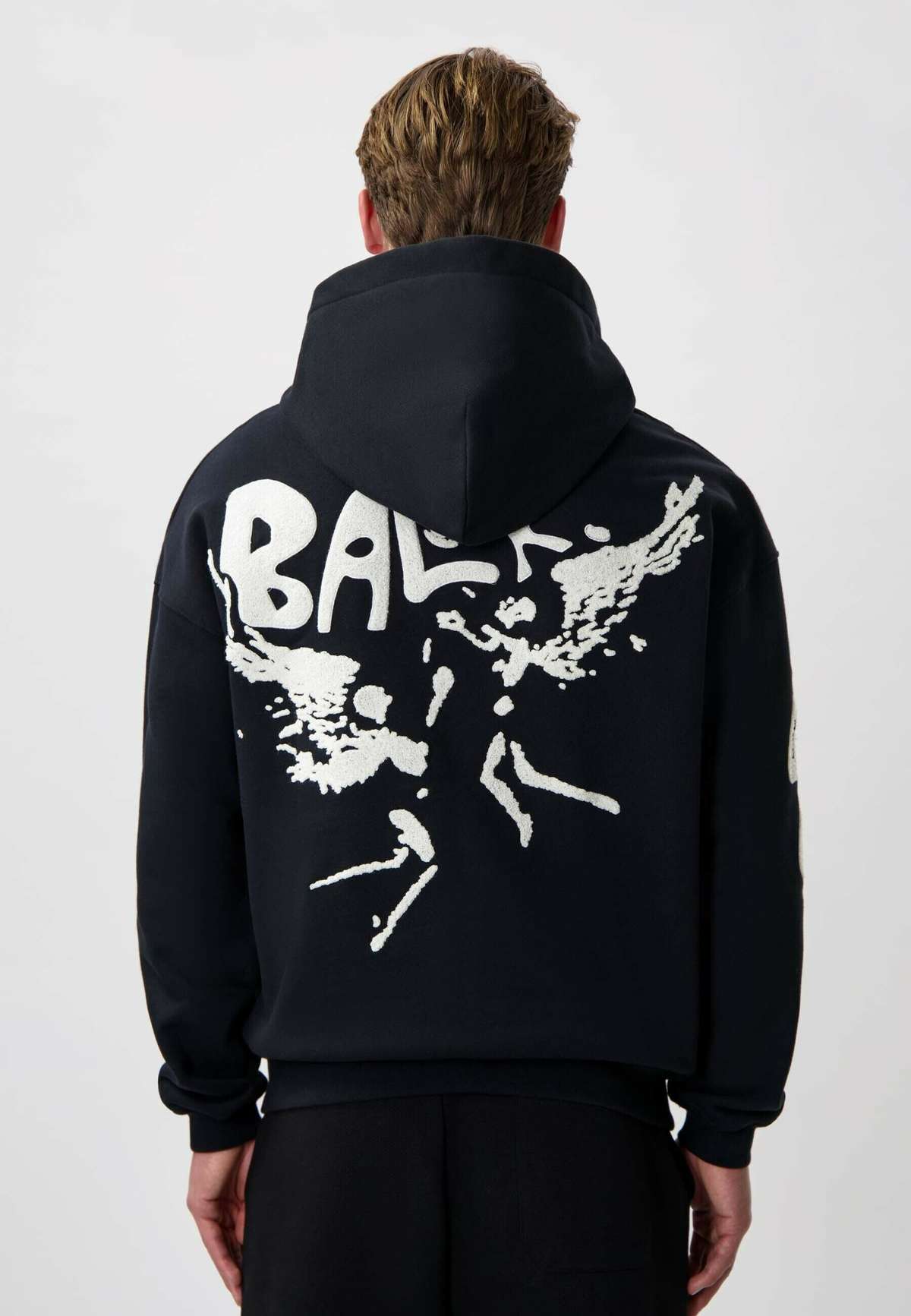 Пуловер BALR GAME OF THE GODS GRAFFITI BOX FIT