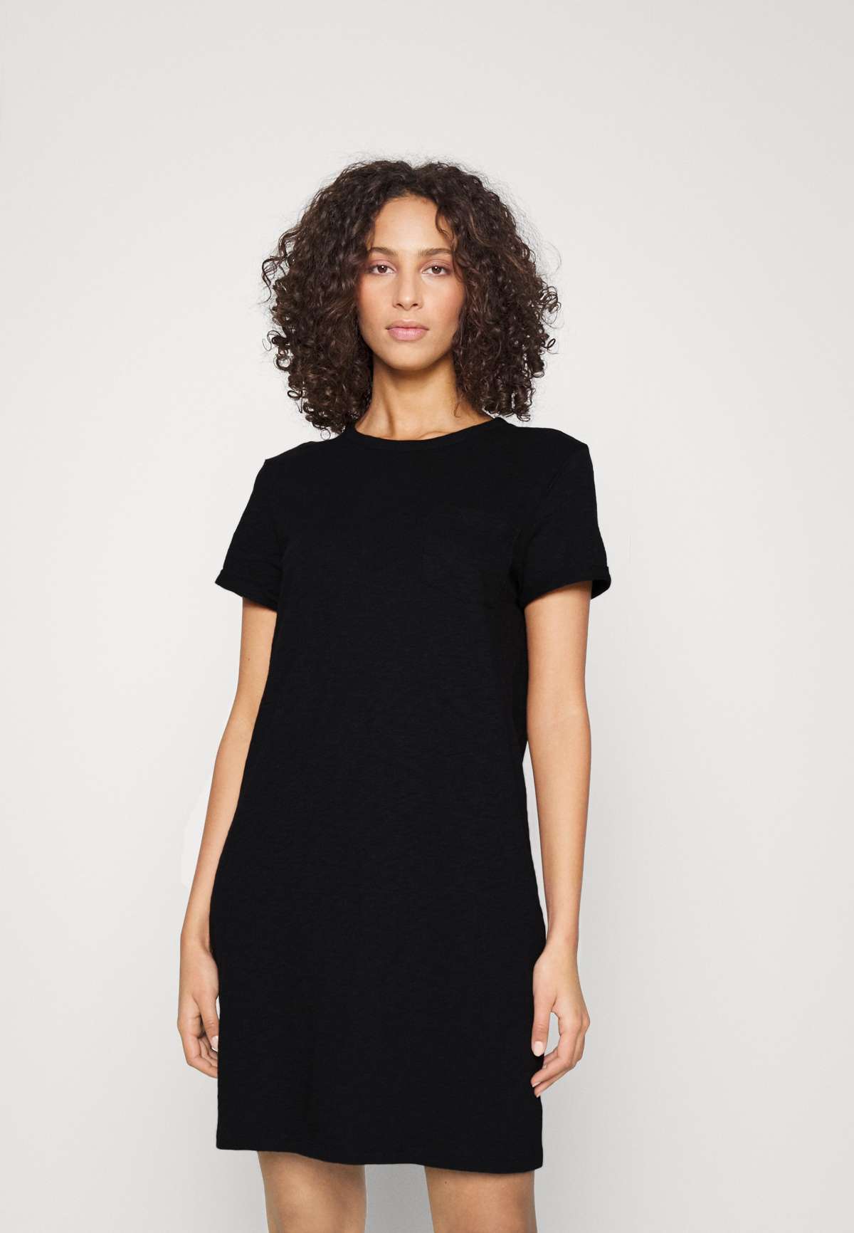 Трикотажное платье SOLID TEE DRESS