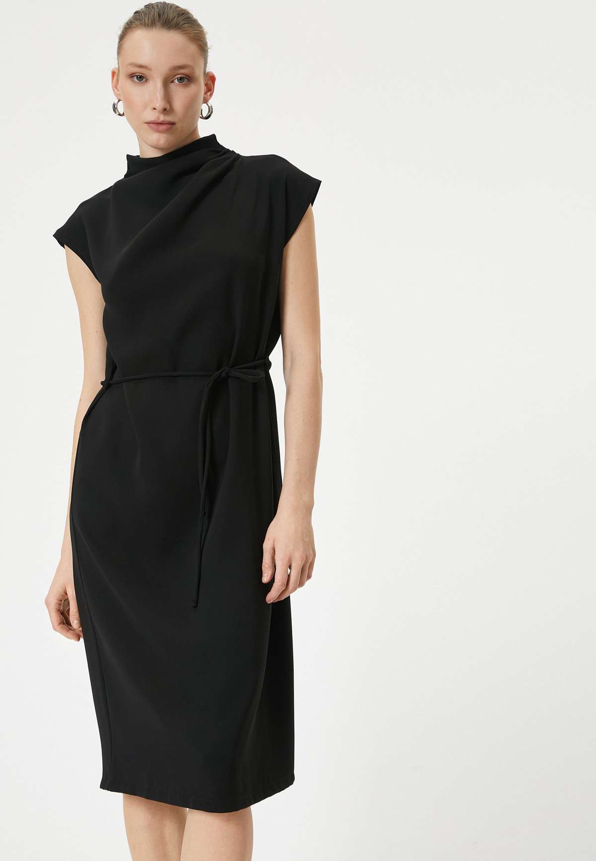 Платье-футляр BELTED SHORT SLEEVE DRAPED MIDI