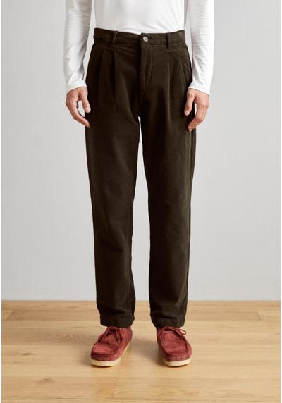 Брюки WIDE FIT PANTS