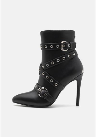 Полусапоги JULIET BELT BOOTIE