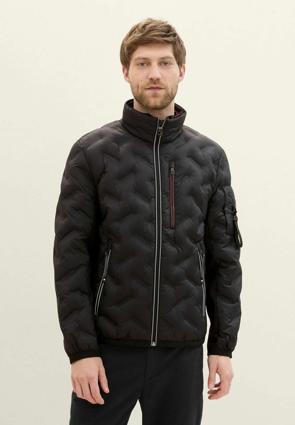 Куртка Hybridjacke mit dunner Kapuze