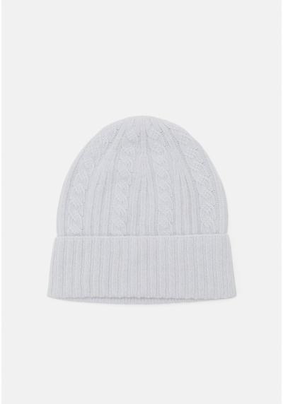 Шапка CABLE BEANIE