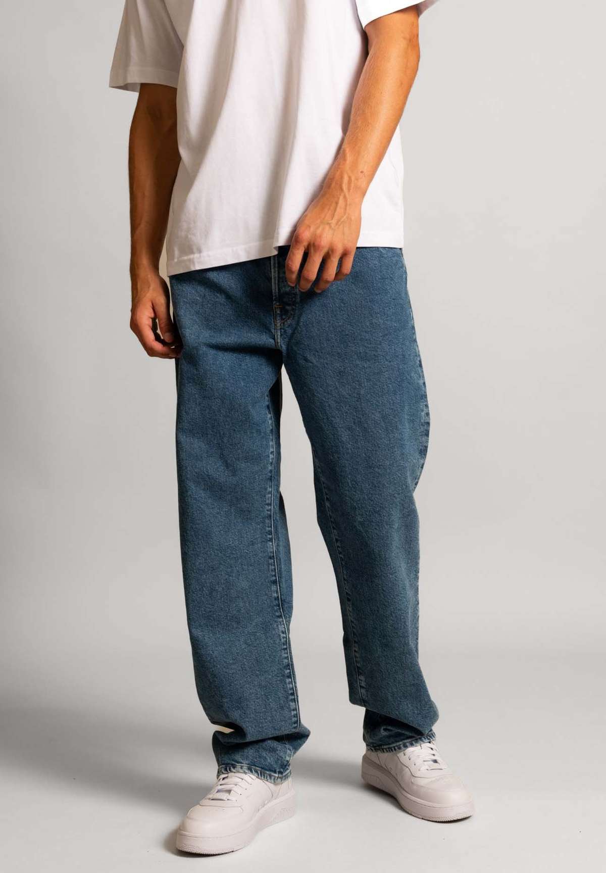 Джинсы M9Z1 JEANS