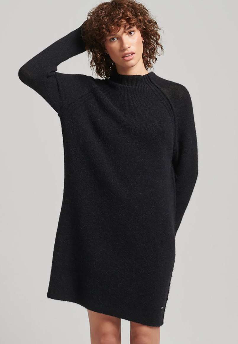 Трикотажное платье TURTLENECK